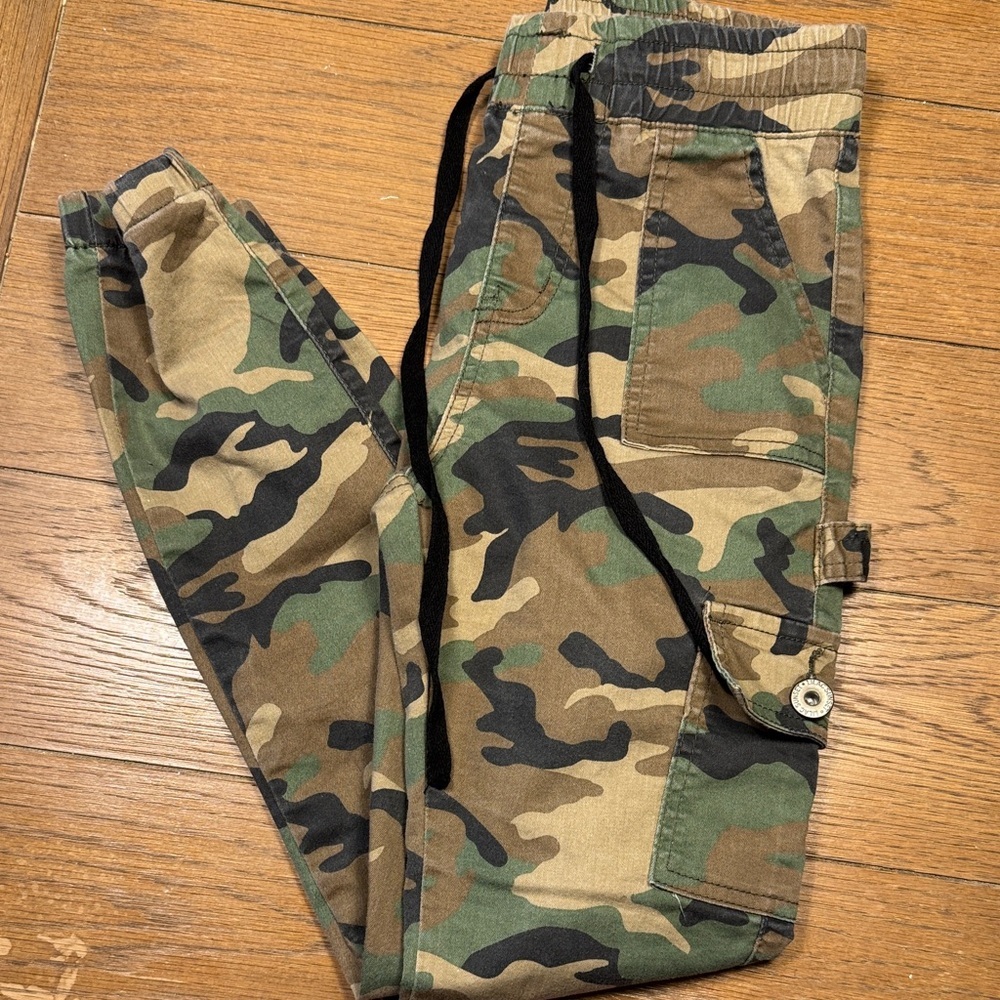 Camouflage Cargo Pants Size 2